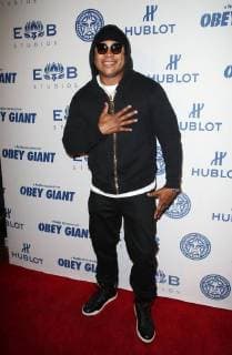 LOS ANGELES CA NOVEMBER 7 L L Cool J at Photo Op For Hulu s Obey Giant at the The Theatre at Ace Hotel in Los Angeles California on November 7 2017 Copyright: xFayexSadoux