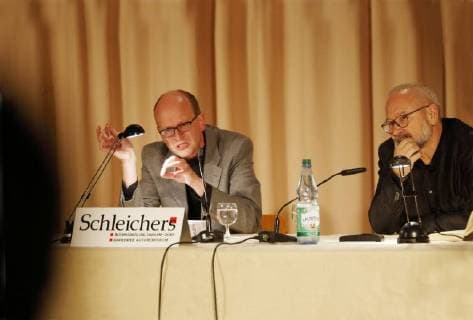 GER, Berlin,20171107, Lesung mit Prof. Dr. Herfried Münkler,deutscher Politikwissenschaftler mit dem Schwerpunkt politische Theorie und Ideengeschichte, er lehrt als ordentlicher Professor an der Humboldt Universität, Mitglied der Berlin Brandenburgischen Akademie der Wissenschaften, Buch: Der30 jährige Krieg, Europäische Katastrophe, Deutsches Trauma 1618-1648 *** ger Berlin Reading with Prof Dr Herfried Münkler German Political scientist with the Focus political Theory and History of ideas he teaches as neater Professor to the Humboldt University Member the Berlin Brandenburg Academy the Sciences Book olds War European Disaster German Trauma 1618 1648