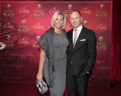 Carola Athmann, Stefan Athmann bei der Palazzo-Premiere Glanz und Gloria im Spiegelpalast in der Hertzallee Bahnhof Zoo Berlin.