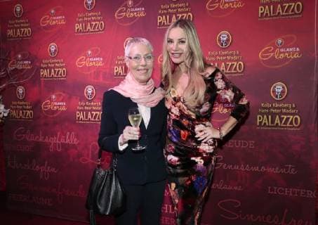 Ulla Konnertz, Xenia Seeberg bei der Palazzo-Premiere Glanz und Gloria im Spiegelpalast in der Hertzallee Bahnhof Zoo Berlin.