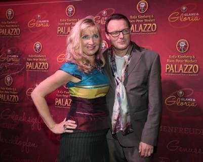 Nanna Kuckuck, Dirk Ullmann bei der Palazzo-Premiere Glanz und Gloria im Spiegelpalast in der Hertzallee Bahnhof Zoo Berlin.