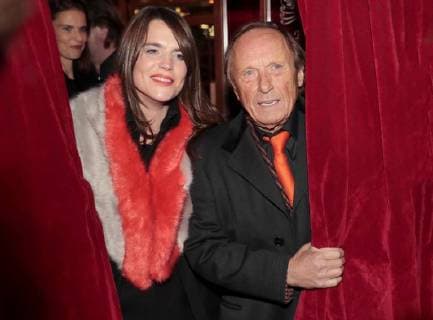 Clsus Theo Gaertner mit ehefrau Sarah bei der Palazzo-Premiere Glanz und Gloria im Spiegelpalast in der Hertzallee Bahnhof Zoo Berlin.