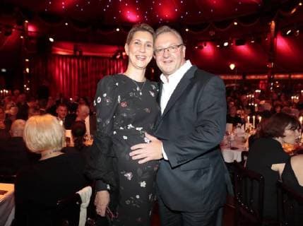 Kathrin Bernikas, Frank Henkel bei der Palazzo-Premiere Glanz und Gloria im Spiegelpalast in der Hertzallee Bahnhof Zoo Berlin.