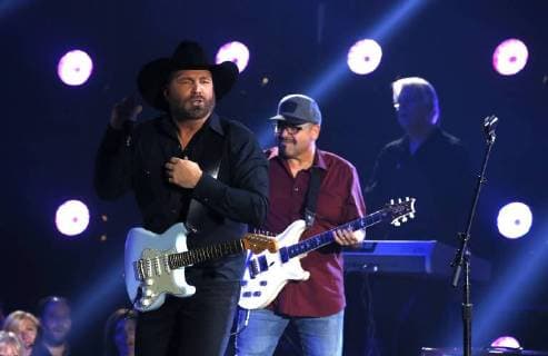 Garth Brooks performs at the 51st Annual Country Music Association Awards on November 8, 2017 at the Bridgestone Arena in Nashville.  NAS20171108254 JOHNxSOMMERSxII