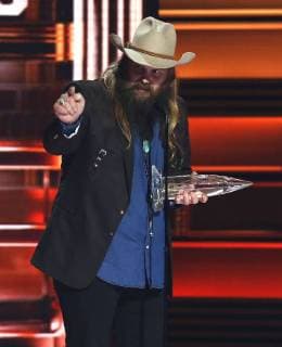 Chris Stapleton wins Male Vocalist of the Year at the 51st Annual Country Music Association Awards on November 8, 2017 at the Bridgestone Arena in Nashville.  NAS20171108325 JOHNxSOMMERSxII