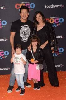 LOS ANGELES CA NOVEMBER 08 Mario Lopez Dominic Lopez Gia Lopez and Courtney Mazza arriving at Disney Pixar s Coco premiere at El Capitan Theatre on November 8 2017 in Los Angeles California Copyright: xDavidxEdwardsx