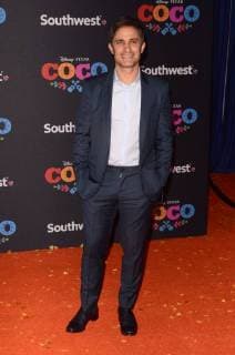 LOS ANGELES CA NOVEMBER 08 Gael Garcia Bernal arriving at Disney Pixar s Coco premiere at El Capitan Theatre on November 8 2017 in Los Angeles California Copyright: xDavidxEdwardsx