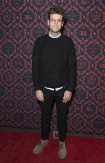 Search Party Staffelpremiere in New York USA: TBS premiere season 2 Search John Reynolds attends season 2 premiere of Search Party at Public New York New York United States Public  LevxRadin