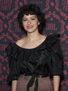Search Party Staffelpremiere in New York USA: TBS premiere season 2 Search Alia Shawkat attends season 2 premiere of Search Party at Public New York New York United States Public  LevxRadin