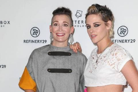Amy Emmerichund Kristen Stewart, die beiden Schauspieler bei der Come Swim Film Premiere am 9.11.2017 in Los Angeles Come Swim Filmpremiere in Los Angeles, 2017