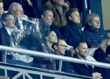 Crown Prince Crown Prince Victoria and Prince Daniel sat on the VIP stands Swedish national team in football, World Cup playoff between Sweden-Italy 1-0, Friends Arena, Stockholm, 2017-11-10 Victoria de Suede;Daniel Westling Stockholm Sweden  560484