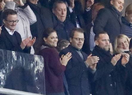 Crown Prince Crown Prince Victoria and Prince Daniel sat on the VIP stands Swedish national team in football, World Cup playoff between Sweden-Italy 1-0, Friends Arena, Stockholm, 2017-11-10 Victoria de Suede;Daniel Westling Stockholm Sweden  560484