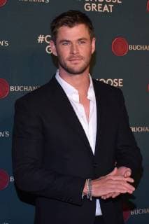 November 11, 2017 - Mexico City, Mexico, Mexico - Actor Chris Hemsworth attends at red carpet to promote the Buchanan s Whiskey at Foto Museo Cuatro Caminos on November 12, 2017 in Mexico City, Mexico Mexico City Mexico  - ZUMAn230 20171111_zaa_n230_711 Copyright: xCarlosxTischlerx