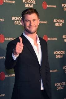 November 11, 2017 - Mexico City, Mexico, Mexico - Actor Chris Hemsworth attends at red carpet to promote the Buchanan s Whiskey at Foto Museo Cuatro Caminos on November 12, 2017 in Mexico City, Mexico Mexico City Mexico  - ZUMAn230 20171111_zaa_n230_715 Copyright: xCarlosxTischlerx