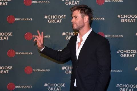 November 11, 2017 - Mexico City, Mexico, Mexico - Actor Chris Hemsworth attends at red carpet to promote the Buchanan s Whiskey at Foto Museo Cuatro Caminos on November 12, 2017 in Mexico City, Mexico Mexico City Mexico  - ZUMAn230 20171111_zaa_n230_718 Copyright: xCarlosxTischlerx