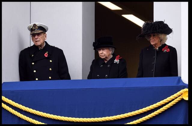 Bilder des Tages . 12 11 2017. London, United Kingdom. HM The Queen Elizabeth II- Remembrance Sunday. HM The Queen Elizabeth II joined by The Duke of Edinburgh, Prince Charles, The Duchess of Cornwall, The Duke and Duchess of Cambridge and Prince Harry attend Remembrance Sunday at the Cenotaph, London.  xAndrewxParsonsx xi-Imagesx IIM-16363-0053