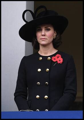 . 12 11 2017. London, United Kingdom. HM The Queen Elizabeth II- Remembrance Sunday. Duchess of Cambridge joins HM The Queen Elizabeth II for Remembrance Sunday at the Cenotaph, London.  xAndrewxParsonsx xi-Imagesx IIM-16363-0088