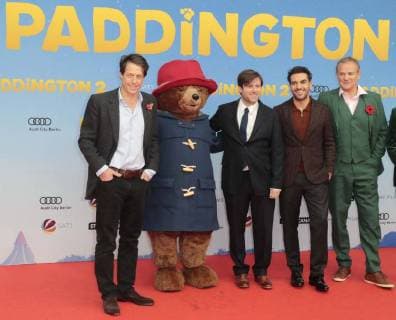 Hugh Grant, Paddington, Paul King, Elyas M Barek, Hugh Bonneville. Paddington 2 Premiere im Zoopalast in Berlin.
