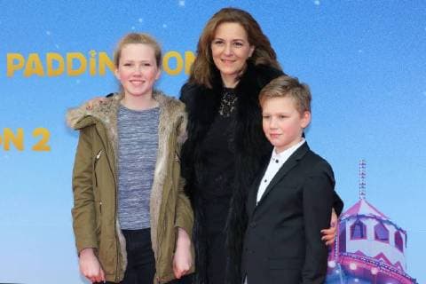 Bilder des Tages Martina Gedeck mit Nichte Paula + Neffe Anton bei der Filmpremiere - Paddington 2 - im Kino Zoo Palast, Zoopalast, in der Hardenbergstrasse 29A, Berlin Copyright imago stock&people GmbH Tinkeres Datum: 12.11.2017 Film Paddington 2