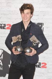 Themen der Woche Bilder des Tages Canadian singer Shawn Mendes attends the press room of MTV European Music Awards at the SSE Arena in London on November 12, 2017.  LON20171112167 RUNExHELLESTAD