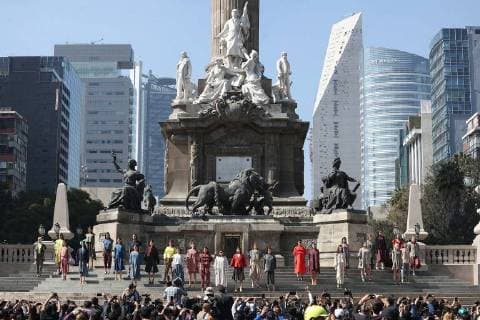 November 12, 2017 - EUM20171112ESP14.JPG.CIUDAD DE MEXICO Fashion WeekSemana Moda-Mercedes Benz.- Aspectos generales de Mercedes Benz Fashion Week con la coleccion de primavera de Francisco Cancino director creativo de Yakampot Foto: Agencia EL UNIVERSALBerenice FregosoMAVC  - ZUMAu78_ 20171112_zaf_u78_037 Copyright: xElxUniversalx