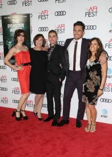 HOLLYWOOD CA NOVEMBER 12 Alison Brie Dave Franco James Franco and Betsy Franco at the AFI Fest 2017 Centerpiece Gala Presentation of The Disaster Artist on November 12 2017 at the TCL Chinese Theatre in Hollywood California Copyright: xFayexSadoux