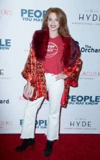 Sarah Hay attends the premiere of The Orchard s People You May Know at the Pacific Theatres The Grove on November 13, 2017 in Los Angeles, California USA 2017 The premiere of The Orchard s People You May Know at the Pacific Theatres The Grove in Los Angeles, California  Copyright: xMSUxStudiox