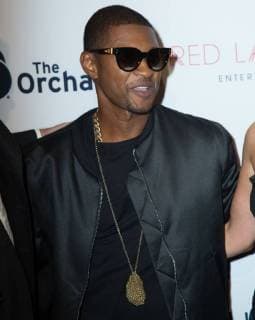 Usher Raymond IV attends the premiere of The Orchard s People You May Know at the Pacific Theatres The Grove on November 13, 2017 in Los Angeles, California USA 2017 The premiere of The Orchard s People You May Know at the Pacific Theatres The Grove in Los Angeles, California  Copyright: xMSUxStudiox