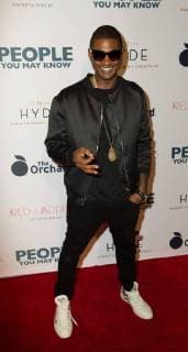 Usher Raymond IV attends the premiere of The Orchard s People You May Know at the Pacific Theatres The Grove on November 13, 2017 in Los Angeles, California USA 2017 The premiere of The Orchard s People You May Know at the Pacific Theatres The Grove in Los Angeles, California  Copyright: xMSUxStudiox
