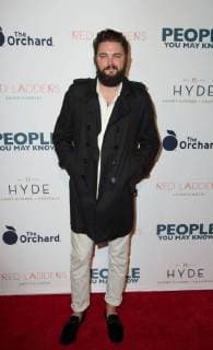 Nick Thune attends the premiere of The Orchard s People You May Know at the Pacific Theatres The Grove on November 13, 2017 in Los Angeles, California USA 2017 The premiere of The Orchard s People You May Know at the Pacific Theatres The Grove in Los Angeles, California  Copyright: xMSUxStudiox