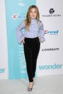 Ella Anderson at the Premiere of Lionsgate s Wonder held at the Regency Village Theatre in Westwood, CA, November 11, 2017.  Copyright: xJosephxMartinezx 33477_017JM