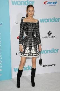 Darby Stanchfield at the Premiere of Lionsgate s Wonder held at the Regency Village Theatre in Westwood, CA, November 11, 2017.  Copyright: xJosephxMartinezx 33477_019JM