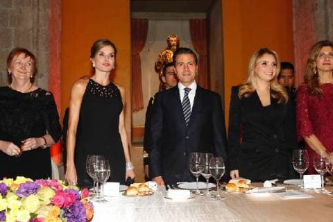 November 14, 2017 - Mexico Df, Mexico, Spain - Queen Letizia of Spain attends a dinner with President of Mexico, Enrique Pena Nieto and wife, Angelica River, on November 13, 2017 in Mexico Mexico City Mexico  - ZUMAg15_ 20171114_zaf_g15_001 Copyright: xJackxAbuinx