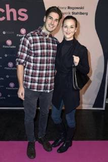 Christopher Busse und Iris Illievich bei der Premiere des Kinofilms Fikkefuchs im Kino International. Berlin, 14.11.2017