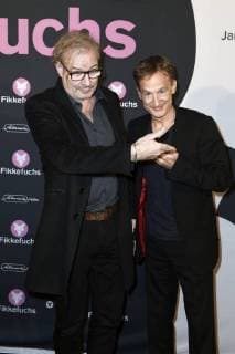 Leander Haussmann und Jan Henrik Stahlberg bei der Premiere des Kinofilms Fikkefuchs im Kino International. Berlin, 14.11.2017