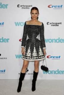 WESTWOOD CA NOVEMBER 14 Darby Stanchfield at Premiere Of Lionsgate s Wonder on November 14 2017 at the Regency Village Theatre in Westwood California Copyright: xFayexSadoux