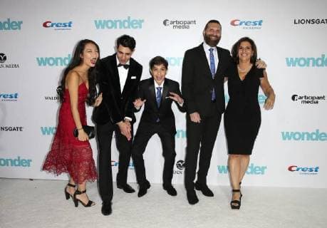 WESTWOOD CA NOVEMBER 14 R J Palacio Family at Premiere Of Lionsgate s Wonder on November 14 2017 at the Regency Village Theatre in Westwood California Copyright: xFayexSadoux
