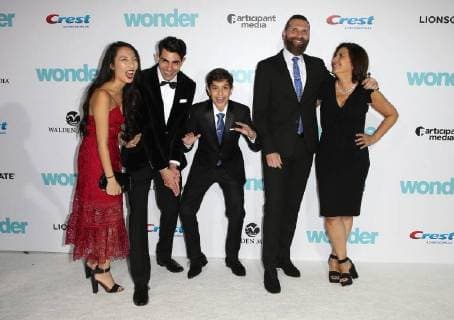 WESTWOOD CA NOVEMBER 14 R J Palacio Family at Premiere Of Lionsgate s Wonder on November 14 2017 at the Regency Village Theatre in Westwood California Copyright: xFayexSadoux