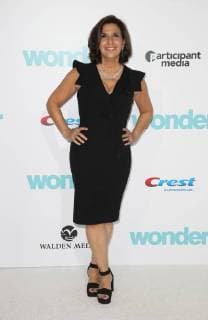 WESTWOOD CA NOVEMBER 14 R J Palacio at Premiere Of Lionsgate s Wonder on November 14 2017 at the Regency Village Theatre in Westwood California Copyright: xFayexSadoux