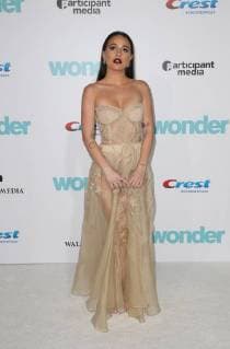 WESTWOOD CA NOVEMBER 14 Bea Miller at Premiere Of Lionsgate s Wonder on November 14 2017 at the Regency Village Theatre in Westwood California Copyright: xFayexSadoux