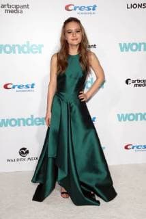WESTWOOD CA NOVEMBER 14 Izabela Vidovic at Premiere Of Lionsgate s Wonder on November 14 2017 at the Regency Village Theatre in Westwood California Copyright: xFayexSadoux