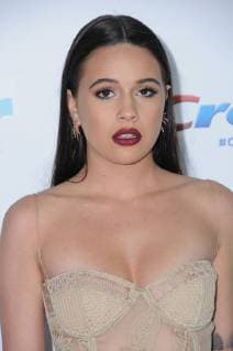 November 14, 2017 - Westwood, CA, U.S. - 14 November 2017 - Westwood, California - Bea MIller. Wonder Los Angeles Premiere held at The Regency Village Theater in Westwood. Photo Credit: AdMedia Westwood U.S. - ZUMAa123 20171114_zaa_a123_367 Copyright: xBirdiexThompsonx