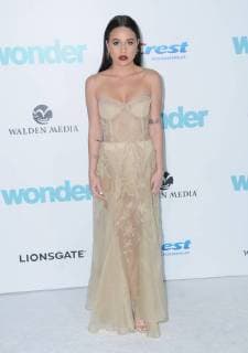 November 14, 2017 - Westwood, CA, U.S. - 14 November 2017 - Westwood, California - Bea MIller. Wonder Los Angeles Premiere held at The Regency Village Theater in Westwood. Photo Credit: AdMedia Westwood U.S. - ZUMAa123 20171114_zaa_a123_357 Copyright: xBirdiexThompsonx