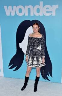 Darby Stanchfield arrives for the premiere of Wonder at the Regency Village Theatre in Los Angeles on November 14, 2017.  LAP2017111434 CHRISTINExCHEW