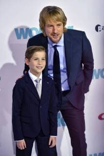 Owen Wilson (R) and Jacob Tremblay arrive for the premiere of Wonder at the Regency Village Theatre in Los Angeles on November 14, 2017.  LAP2017111405 CHRISTINExCHEW