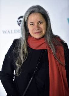 Singer-songwriter Natalie Merchant arrives for the premiere of Wonder at the Regency Village Theatre in Los Angeles on November 14, 2017.  LAP2017111417 CHRISTINExCHEW
