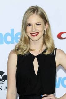 LOS ANGELES - NOV 14: Erika McKitrick at the Wonder Premiere at the Village Theater on November 14, 2017 in Westwood, CA  Copyright: xHPAx xIPAx xHutchinsxPhotox