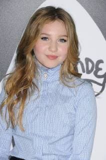 November 14, 2017 - Los Angeles, California, United States - November 14h 2017 - Los Angeles, California USA - Actress ELLA ANDERSON at the Wonder Premiere held at the Regency Theater Westwood , Los Angeles CA. Los Angeles United States - ZUMAf05_ 20171114_zaf_f05_030 Copyright: xPaulxFentonx