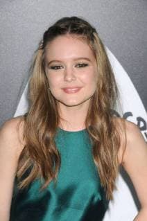 November 14, 2017 - Los Angeles, California, United States - November 14h 2017 - Los Angeles, California USA - Actress IZABELA VIDOVIC at the Wonder Premiere held at the Regency Theater Westwood , Los Angeles CA. Los Angeles United States - ZUMAf05_ 20171114_zaf_f05_038 Copyright: xPaulxFentonx