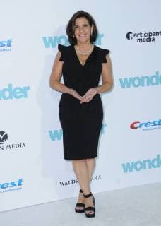 November 14, 2017 - Westwood, CA, U.S. - 14 November 2017 - Westwood, California - R.J. Palacio. Wonder Los Angeles Premiere held at The Regency Village Theater in Westwood. Photo Credit: AdMedia Westwood U.S. - ZUMAa123 20171114_zaa_a123_447 Copyright: xBirdiexThompsonx